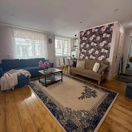 Nikolai 9-3 Apartment